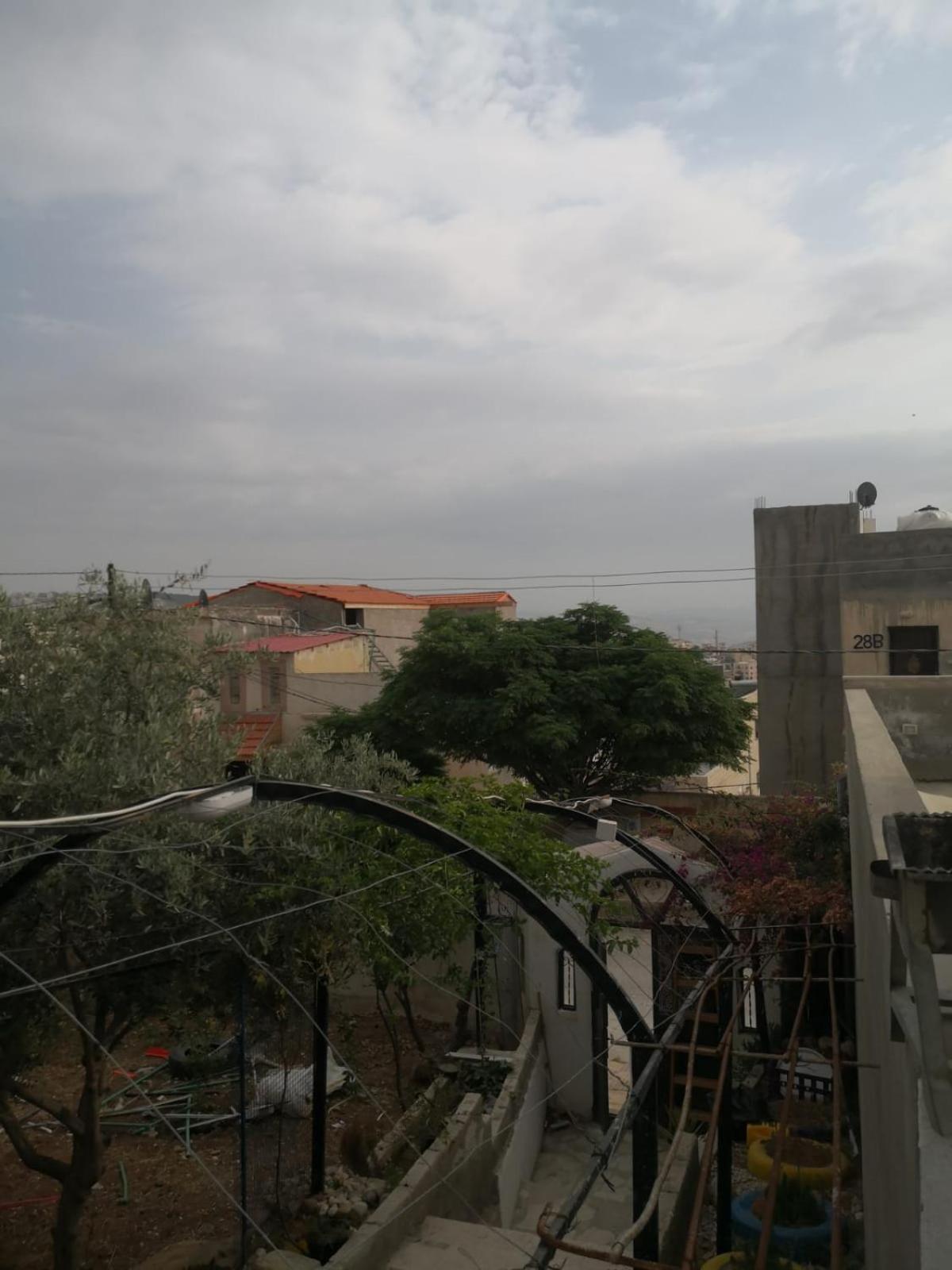 White Tulips Apartment الزنبقة البيضاء جرش المظهر الخارجي الصورة